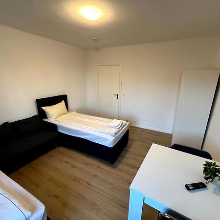 3-Zimmer Monteurwohnung Mit Balkon Neumünster Exterior foto
