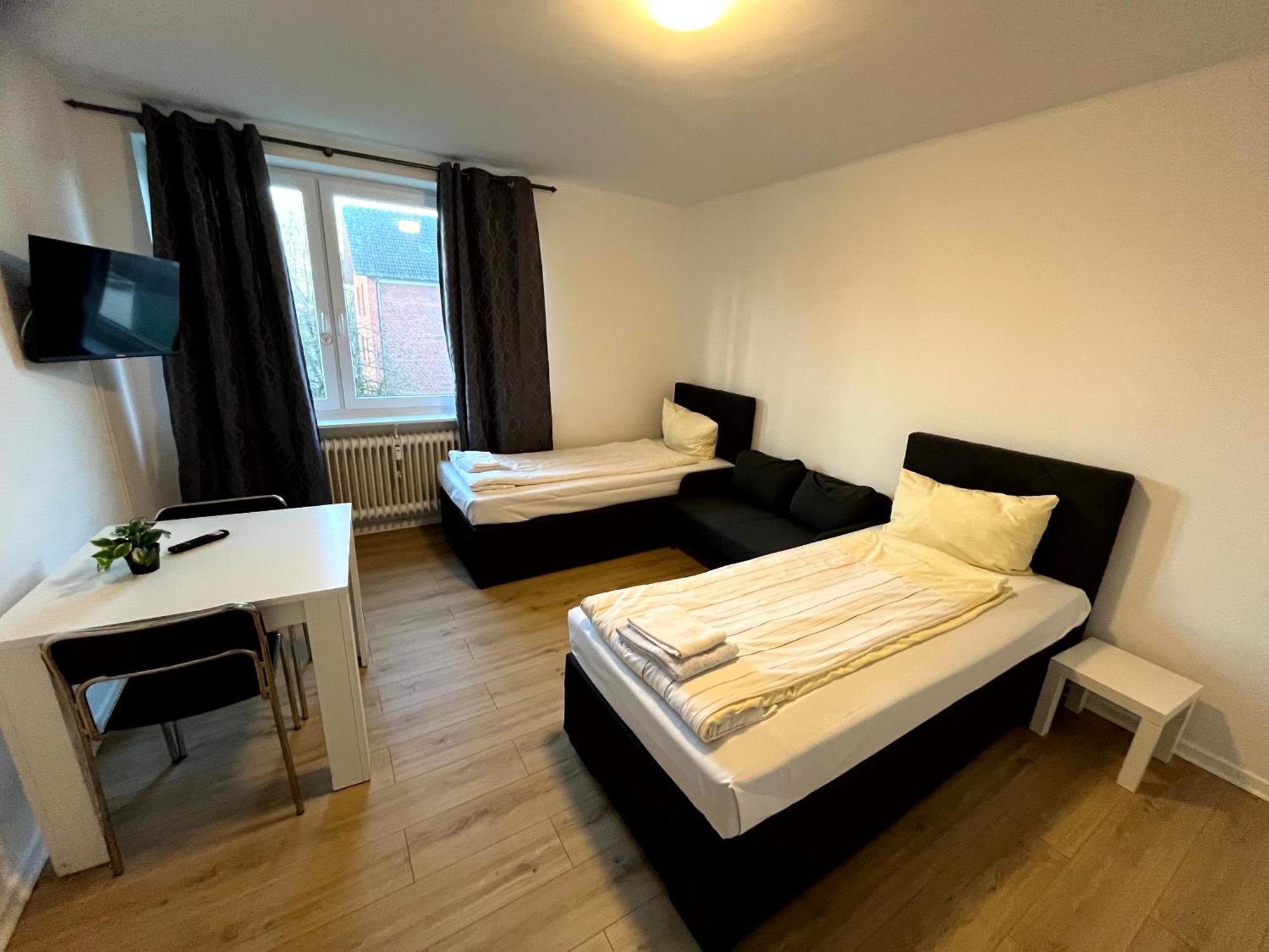 3-Zimmer Monteurwohnung Mit Balkon Neumünster Exterior foto