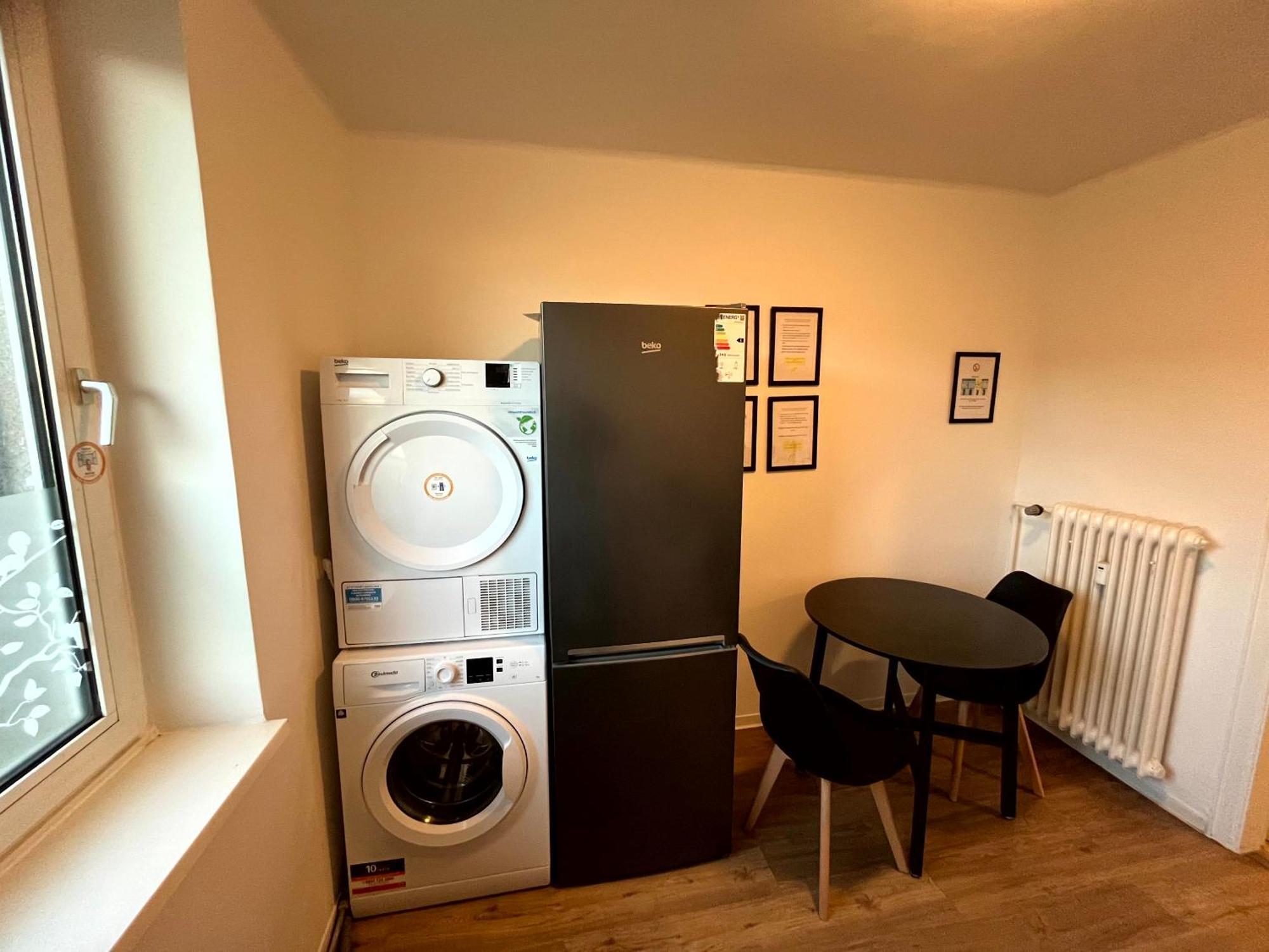 3-Zimmer Monteurwohnung Mit Balkon Neumünster Exterior foto